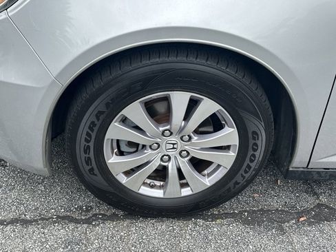 Used 2014 Honda Odyssey EX-L image 12