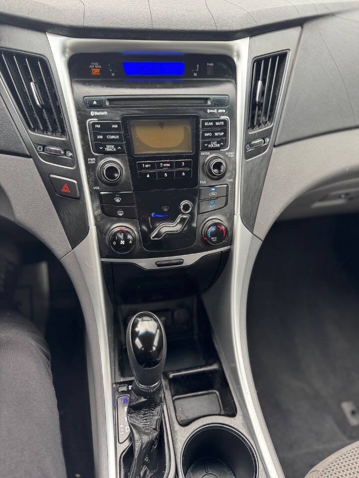 Used 2011 Hyundai Sonata GLS w/ Popular Equipment Pkg 2 FWD image 16