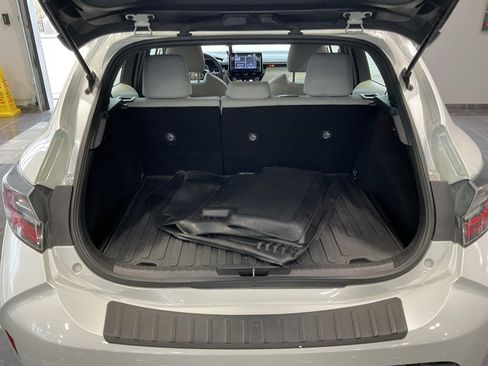 Used 2021 Toyota Corolla SE w/ SE Preferred Package image 21