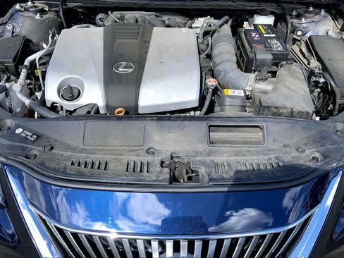 Used 2020 Lexus ES 350 w/ Premium Package image 32