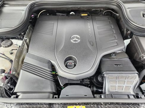 New 2026 Mercedes-Benz GLS 450 4MATIC image 29
