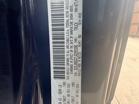 Used 2018 RAM 1500 Express RWD image 11