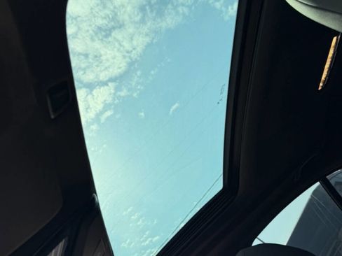 Used 2017 BMW 530i image 22