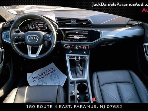 Used 2023 Audi Q3 2.0T Premium w/ Convenience Package image 13