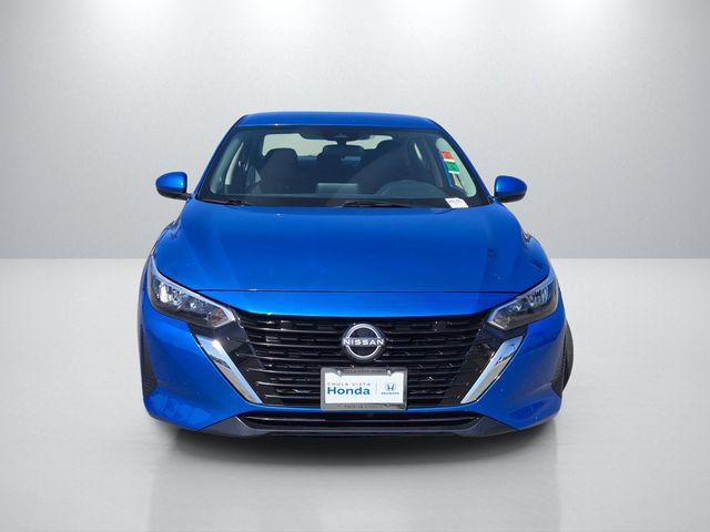 Used 2024 Nissan Sentra SV FWD image 2