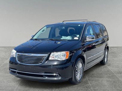 Used 2014 Chrysler Town & Country Touring-L w/ Driver Convenience Group