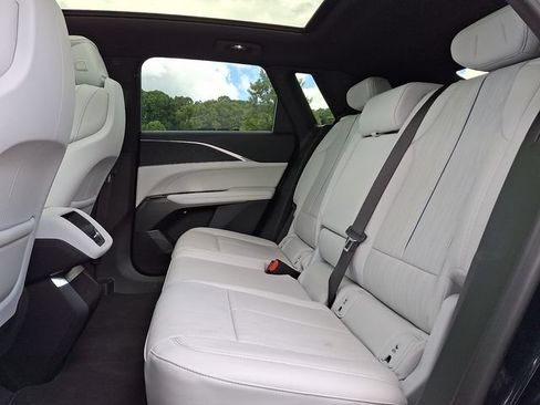 Certified 2024 Cadillac Lyriq Luxury AWD/4WD image 8