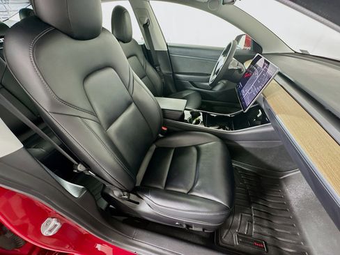 Used 2020 Tesla Model 3 Standard Range Plus image 29