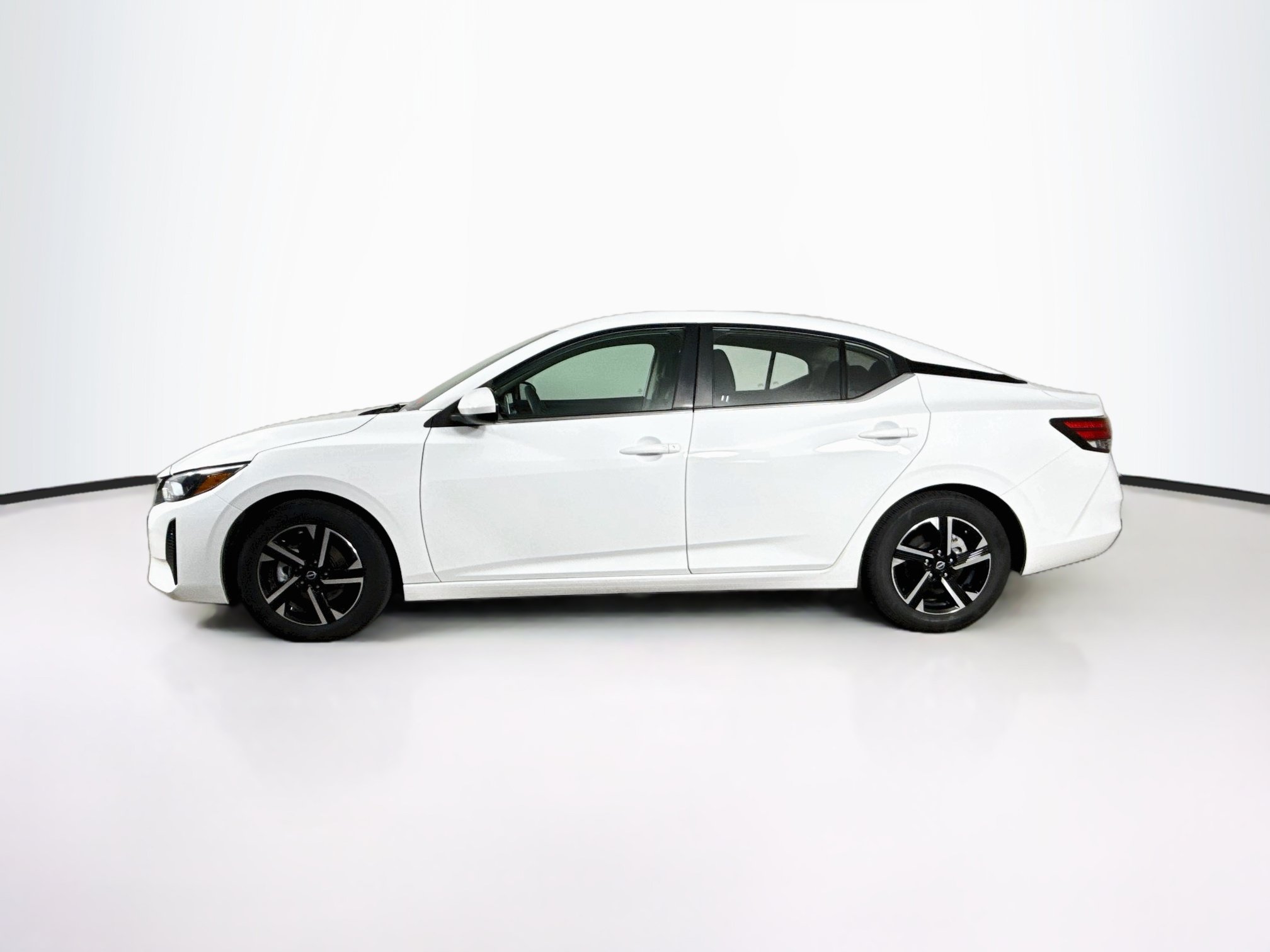 Used 2024 Nissan Sentra SV FWD image 7