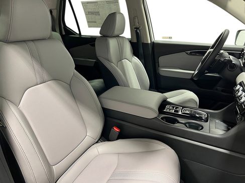 New 2025 Honda Pilot Touring image 31