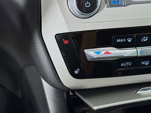 Used 2022 Ford Explorer XLT w/ Equipment Group 202A image 20