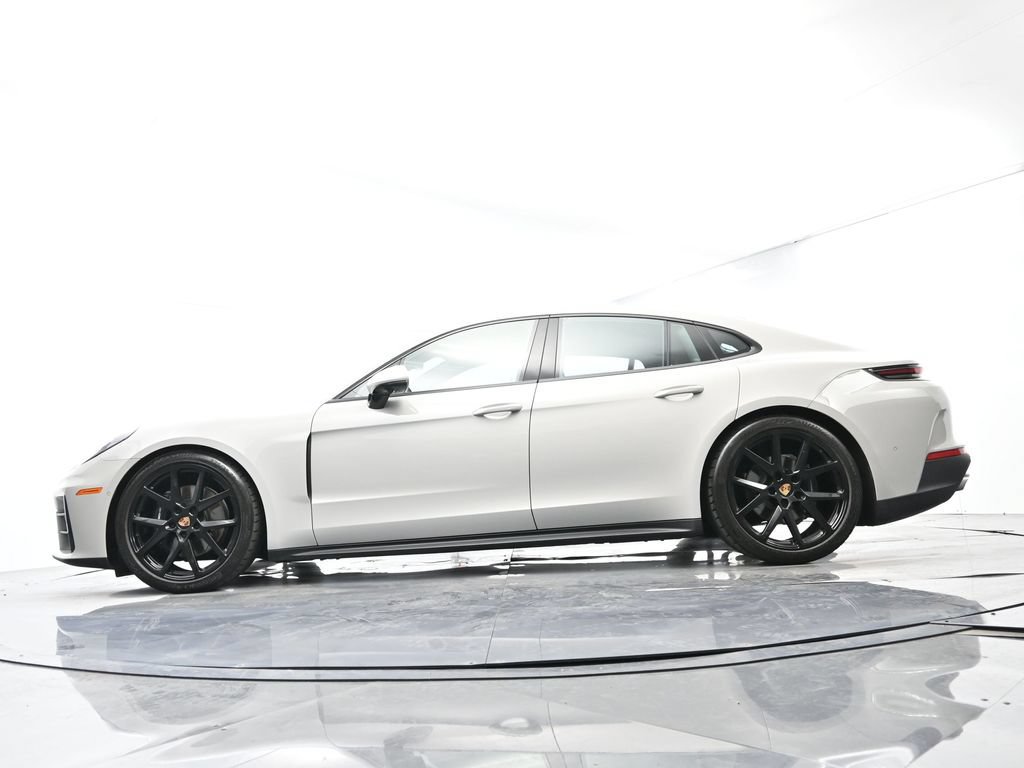 Certified 2025 Porsche Panamera RWD image 47