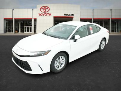 New 2025 Toyota Camry LE