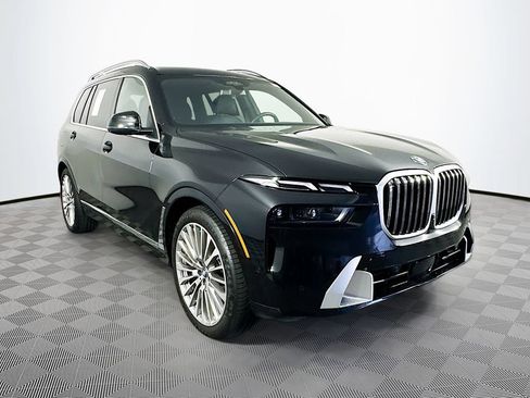 Used 2026 BMW X7 xDrive40i AWD/4WD image 2