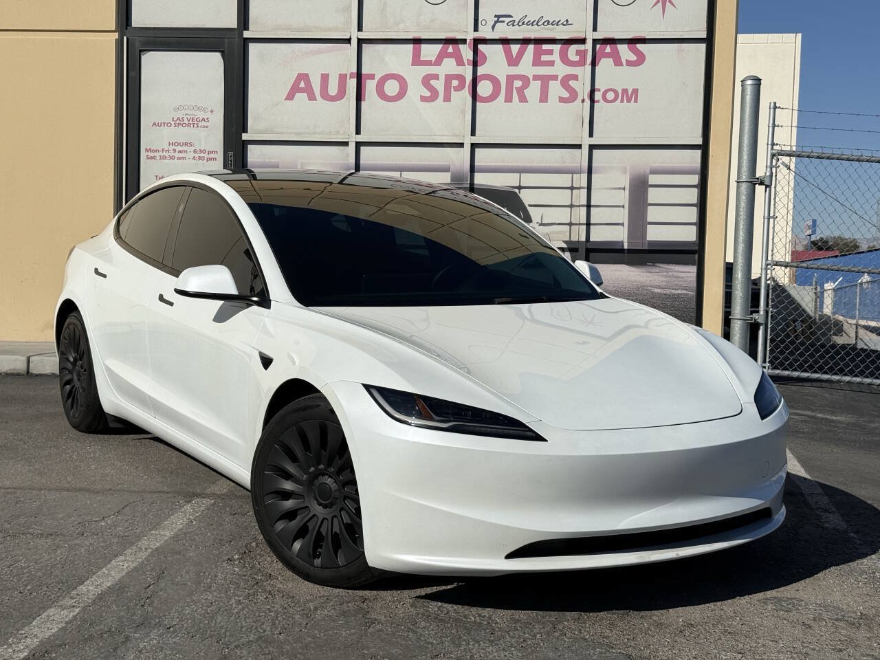 Used 2025 Tesla Model 3 Long Range AWD/4WD image 2