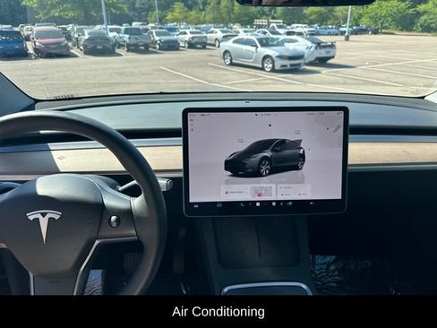 Used 2023 Tesla Model Y Long Range AWD/4WD image 8