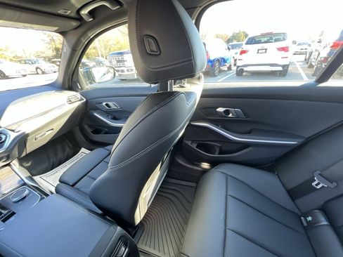 Used 2022 BMW 330i xDrive Sedan w/ Premium Package 2 AWD/4WD image 10