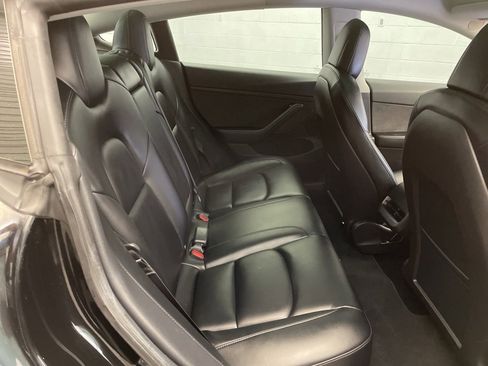 Used 2021 Tesla Model 3 Performance image 33