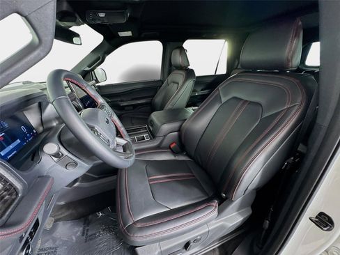 Used 2024 Ford Expedition Limited RWD image 12