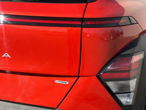 Certified 2025 Hyundai Kona SEL image 32