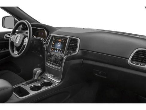 Certified 2018 Jeep Grand Cherokee Laredo RWD image 16
