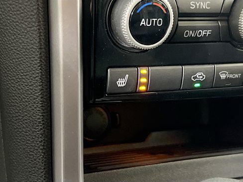 Used 2022 Subaru Ascent Premium w/ Convenience Package image 19