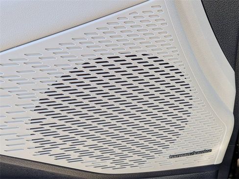 Used 2023 Hyundai Palisade Limited w/ Cargo Package image 11