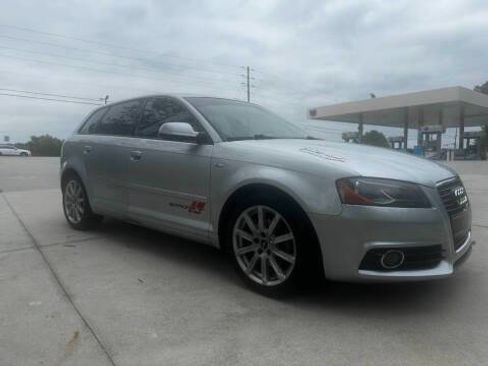 Used 2011 Audi A3 TDI Premium Plus FWD image 3