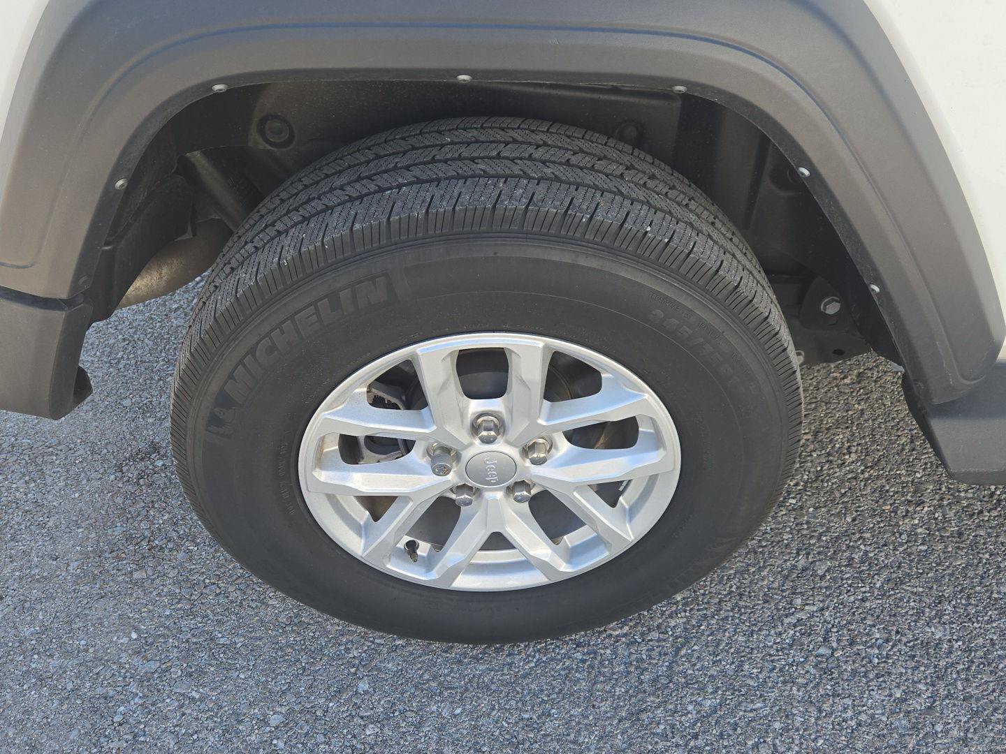 Used 2023 Jeep Wrangler Sport AWD/4WD image 10