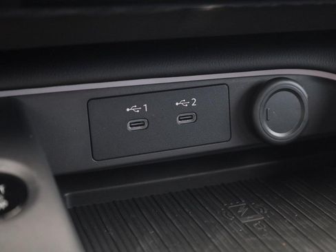 New 2026 Nissan Sentra SV w/ SV Convenience Package FWD image 17