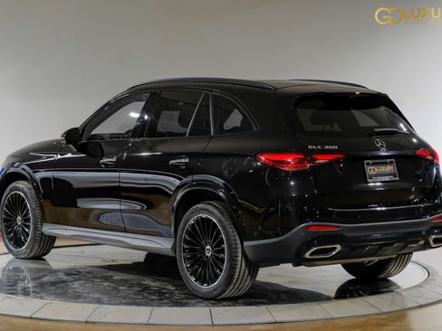 Used 2024 Mercedes-Benz GLC 300 image 12