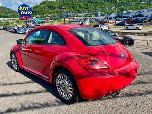 Used 2015 Volkswagen Beetle 1.8T FWD image 5