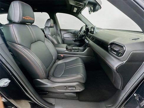 Certified 2023 Honda Pilot TrailSport image 7