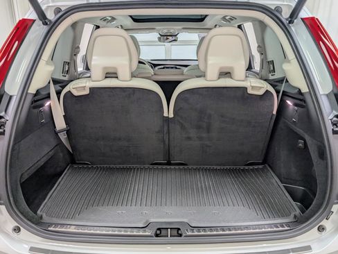 Used 2024 Volvo XC90 T8 Plus w/ Protection Package Premier image 22