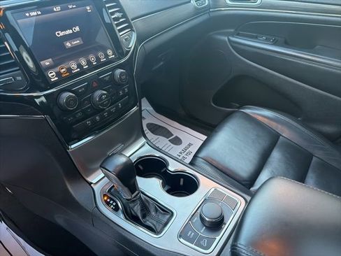 Used 2021 Jeep Grand Cherokee Limited image 20