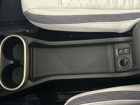 Certified 2025 MINI Cooper S image 22