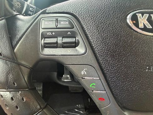 Used 2016 Kia Forte EX FWD image 20