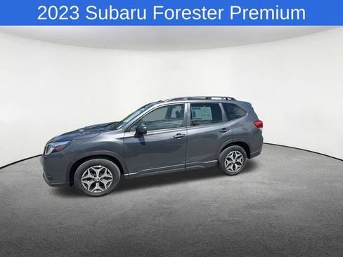 Used 2023 Subaru Forester Premium AWD/4WD image 13