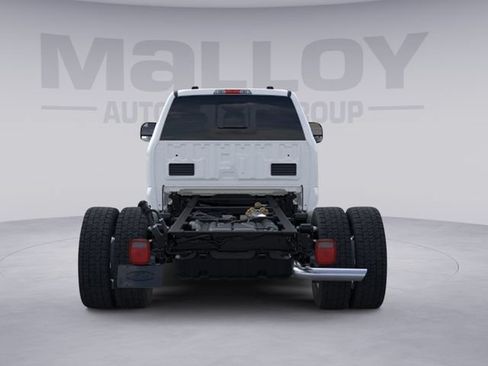 New 2026 Ford F550 4x4 Crew Cab image 5