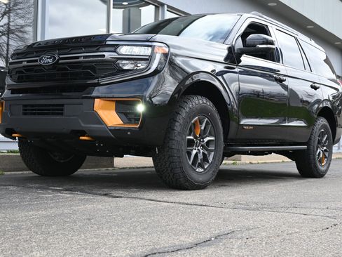 New 2026 Ford Expedition Tremor image 1