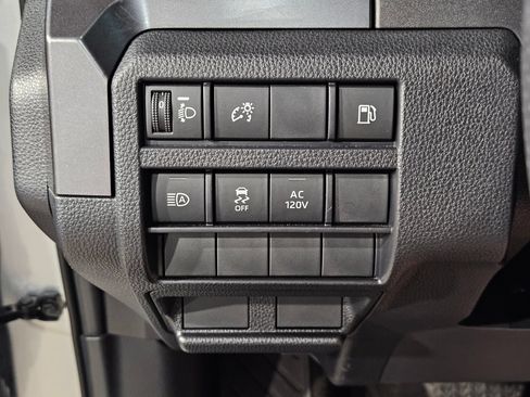 Used 2025 Toyota 4Runner TRD Off-Road AWD/4WD image 25