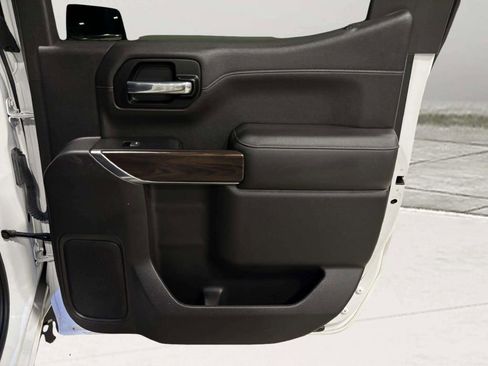 Used 2019 GMC Sierra 1500 SLT w/ SLT Premium Package image 25