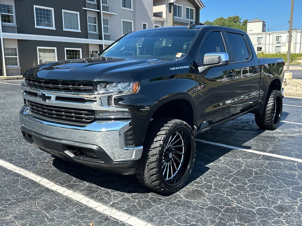 Used 2022 Chevrolet Silverado 1500 LT w/ Bed Protection Package AWD/4WD image 3