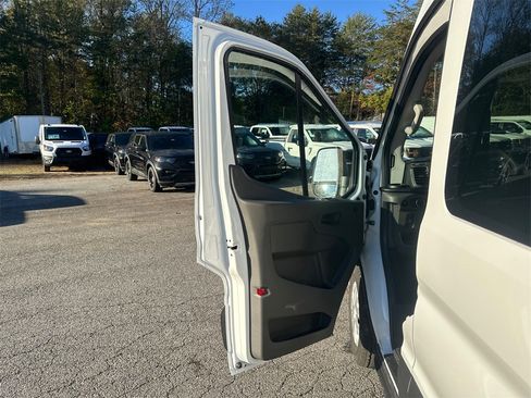 New 2026 Ford Transit 350 148 Medium Roof Wagon image 14