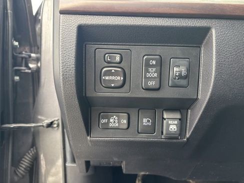 Used 2021 Toyota Tundra Limited w/ Limited Premium Package image 44
