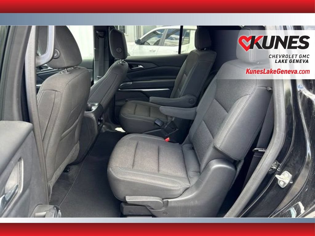 Used 2024 Chevrolet Traverse LT FWD image 13