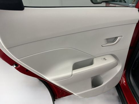 Used 2024 Hyundai Kona SEL image 27