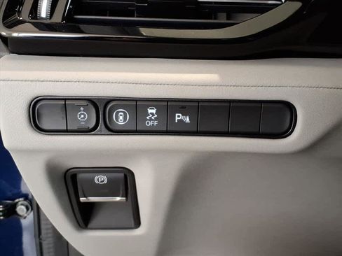 Used 2023 Acura MDX SH-AWD w/ Technology Package image 11