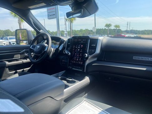 New 2026 RAM 2500 Big Horn AWD/4WD image 13