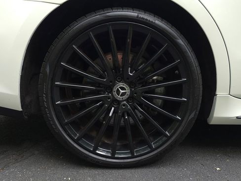 Used 2022 Mercedes-Benz S 580 4MATIC Sedan w/ AMG Line Package image 71